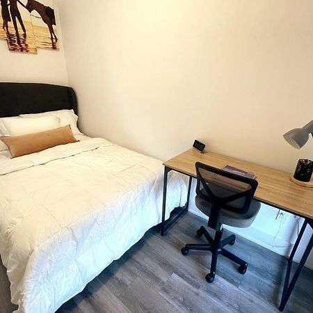 Exquisite, Bright & Modern Condo. Niagara Falls Eksteriør billede